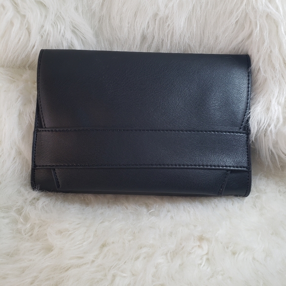 Celine Crossbody - Picture 4 of 6